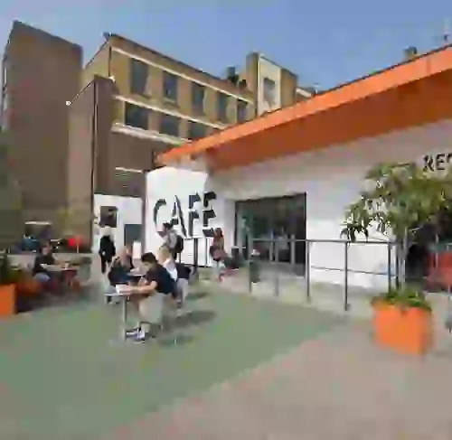 5 Reasons your business should be based in Bermondsey. - BiscuitFactory-Cafe-(2)-pod
