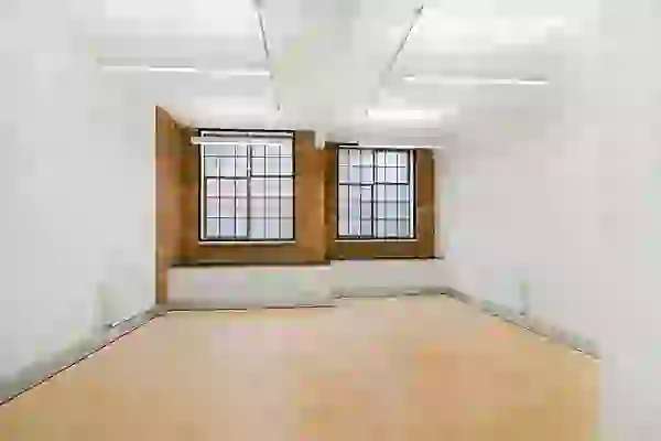 Office space to rent at The Print Rooms, 164/180 Union Street, Waterloo, London, unit LI.G07, 360 sq ft (33 sq m).