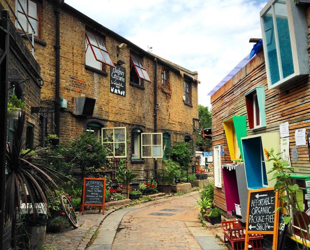 Cobbled street and Hackney city farm restaurant.