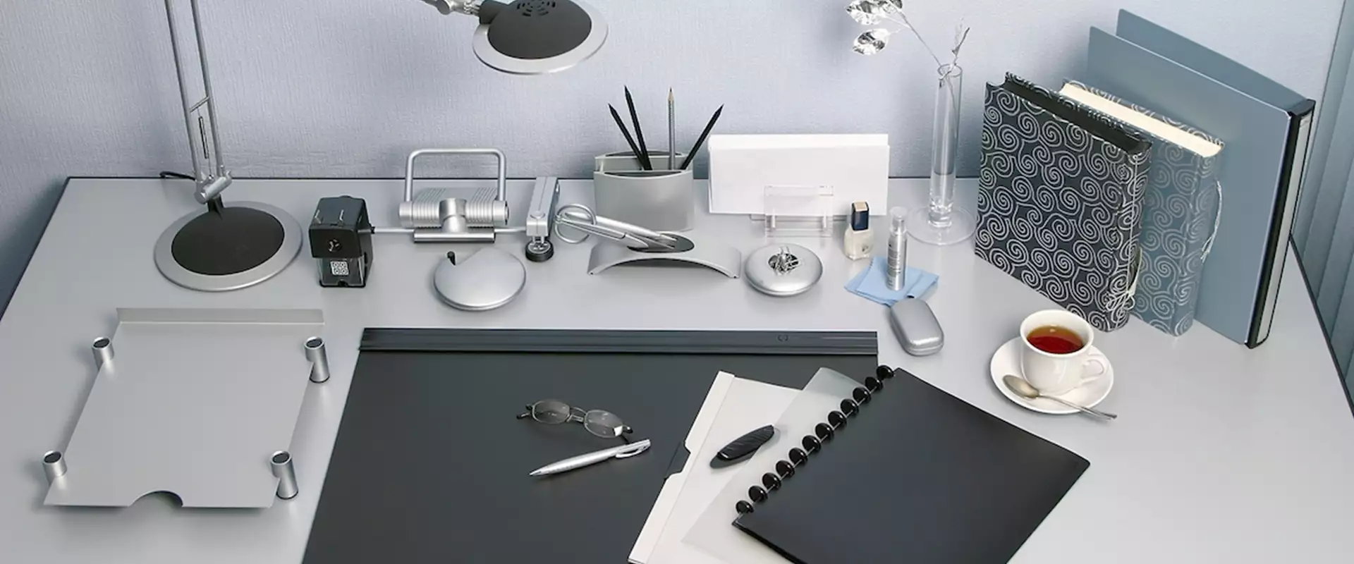 Nine ways to keep your office tidy | Workspace