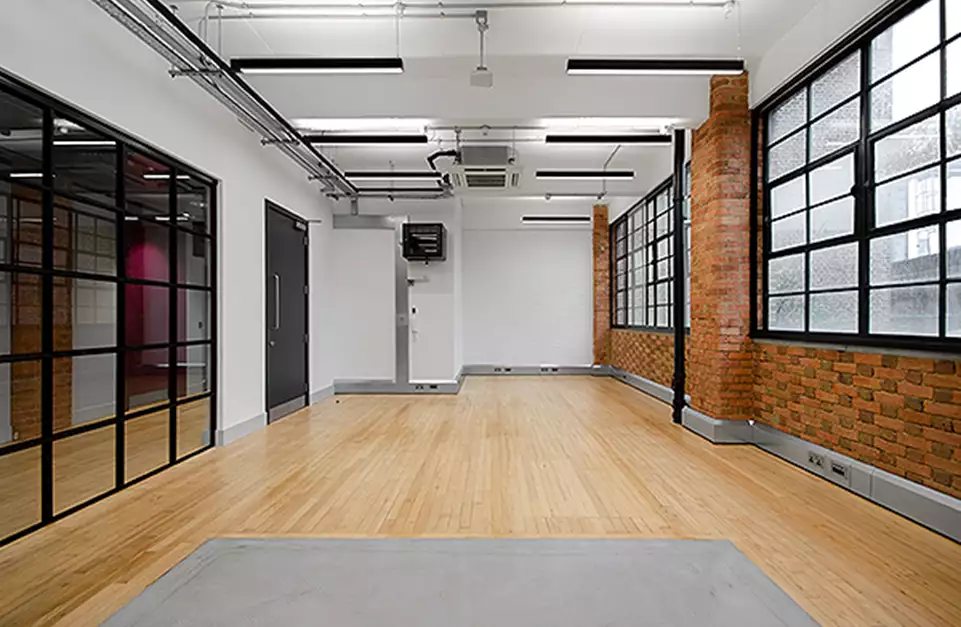 Office space to rent at Metal Box Factory, 30 Great Guildford Street, Borough, London, unit GG.102, 470 sq ft (43 sq m).