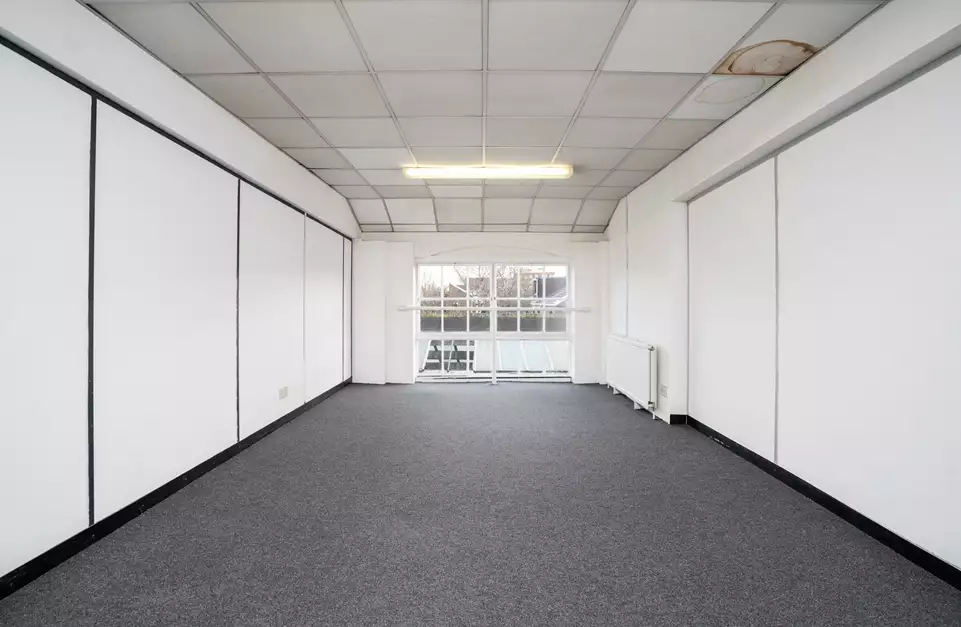 Office space to rent at Busworks, North Road, London, unit UN4.05, 248 sq ft (23 sq m).