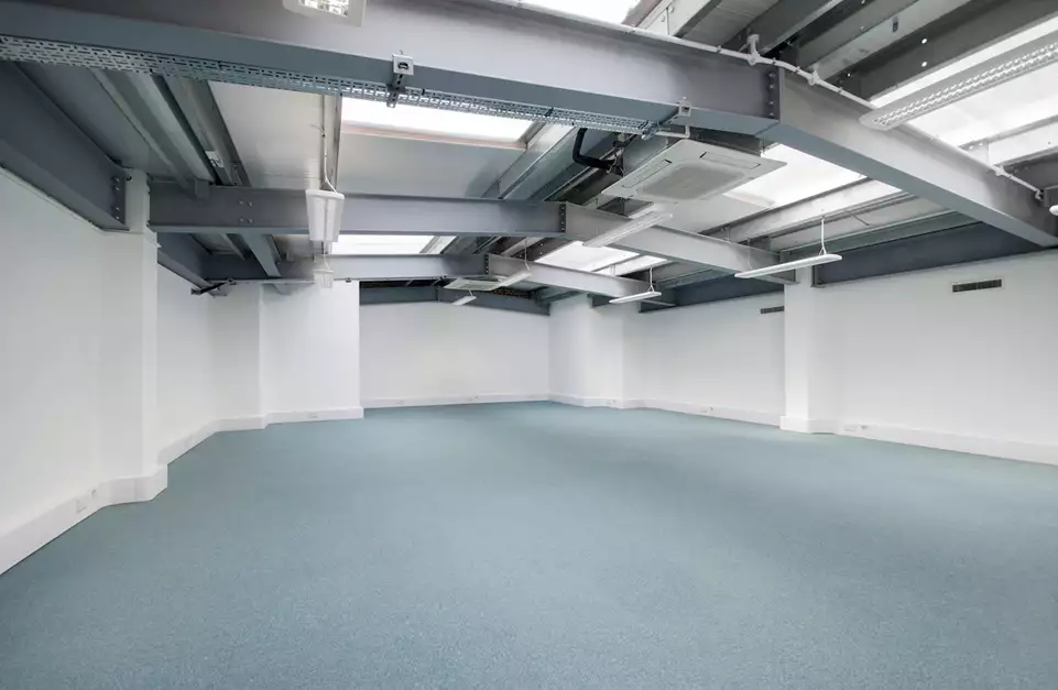 Office space to rent at Q West, Great West Road, Brentford, London, unit IH.1.08, 946 sq ft (87 sq m).