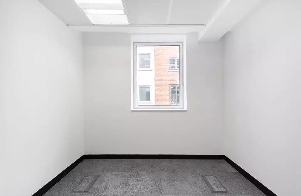 Office space to rent at Fleet Street, 154 - 160 Fleet Street, Blackfriars, London, unit FS.407, 85 sq ft (7 sq m).