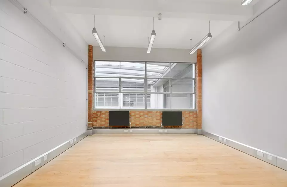Office space to rent at Metal Box Factory, 30 Great Guildford Street, Borough, London, unit GG.321, 267 sq ft (24 sq m).